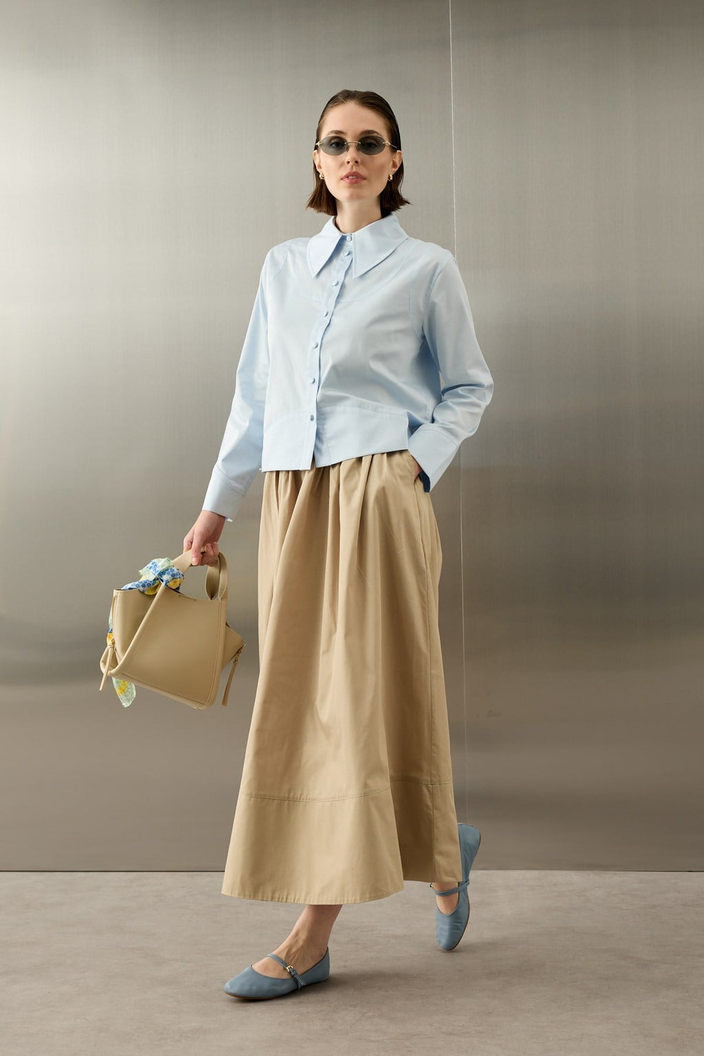 Elara Skirt – Warm Sand Gabardine
