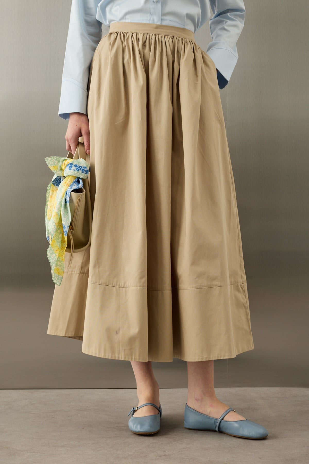 Elara Skirt – Warm Sand Gabardine